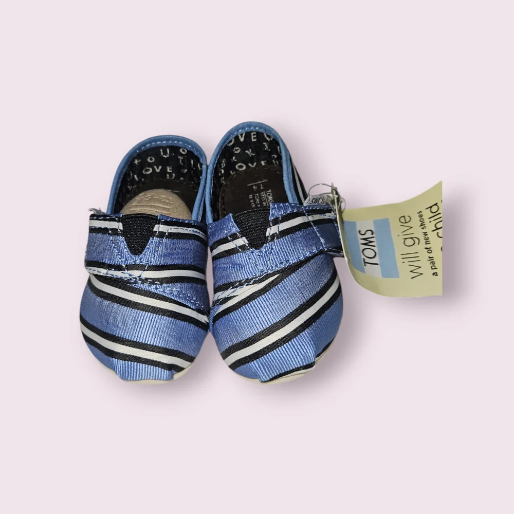 Toms Classics Canvas Slip On baby shoes Size 4 Blue Stripes New